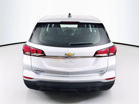 Used 2022 Chevrolet Equinox LS AWD/4WD image 10