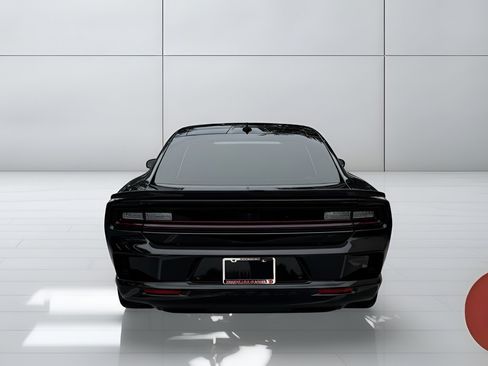 Used 2024 Dodge Charger Daytona Scat Pack w/ Plus Group AWD/4WD image 8