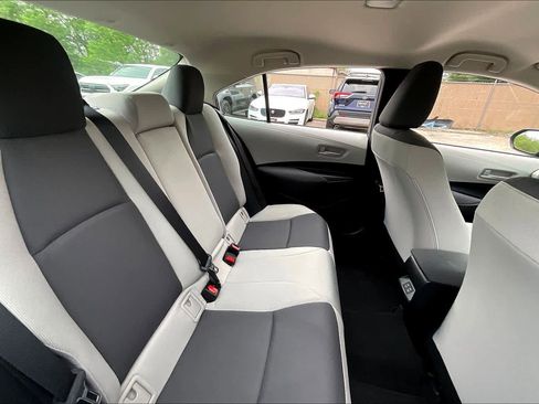 Used 2025 Toyota Corolla LE FWD image 19