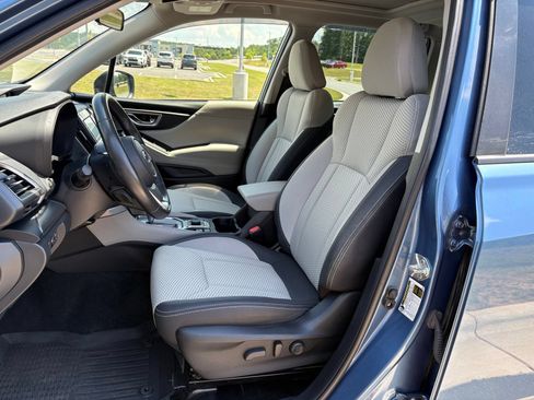 Certified 2022 Subaru Forester Premium AWD/4WD image 28