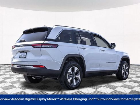Used 2022 Jeep Grand Cherokee Limited 4xe w/ Luxury Tech Group II AWD/4WD image 11