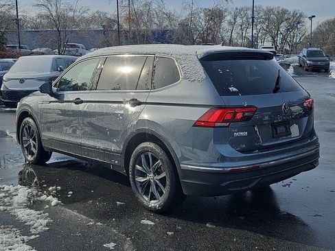 Certified 2023 Volkswagen Tiguan SE w/ Panoramic Sunroof Package image 23