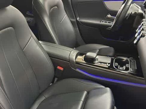 Used 2021 Mercedes-Benz CLA 250 image 33