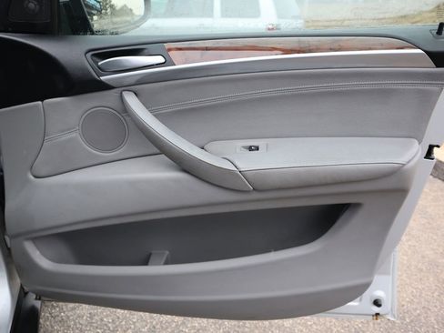 Used 2007 BMW X5 3.0si image 16