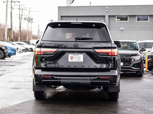 Used 2024 Toyota Sequoia Limited image 12