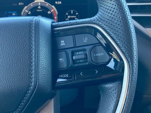 Used 2024 Toyota Tundra Limited image 17