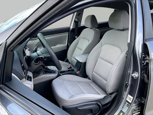 Used 2018 Hyundai Elantra SEL FWD image 8