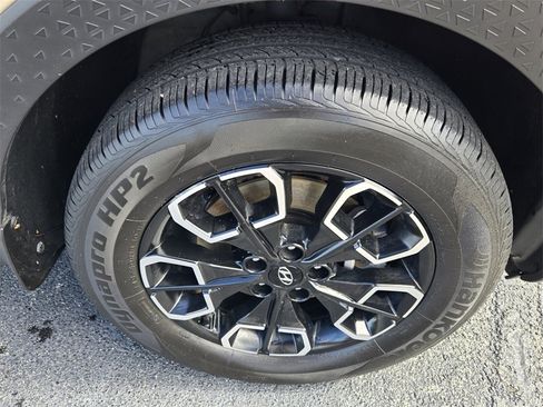 Certified 2023 Hyundai Santa Cruz SEL Premium image 17