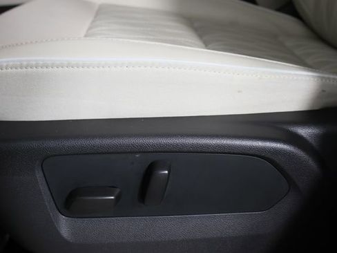 Used 2023 Buick Envision Avenir FWD image 27