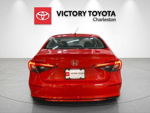 Used 2022 Honda Civic EX image 4