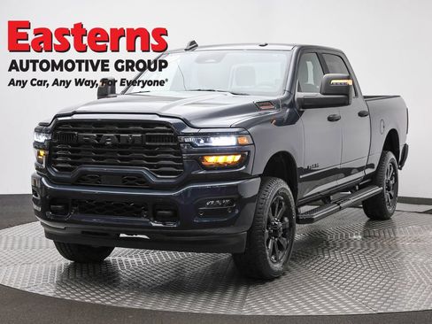 Used 2025 RAM 2500 Big Horn AWD/4WD image 1