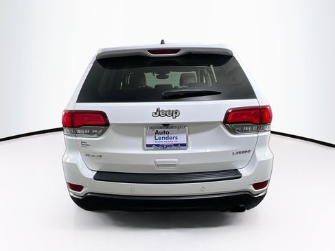 Used 2022 Jeep Grand Cherokee Laredo E AWD/4WD image 6