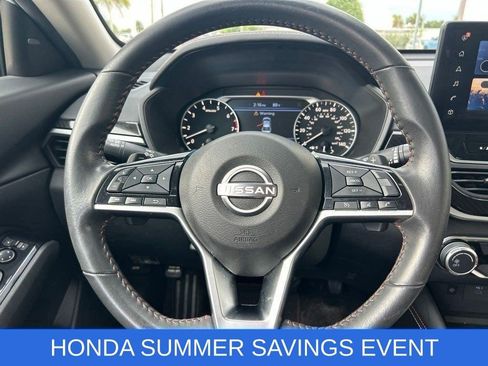 Used 2024 Nissan Altima 2.5 SR w/ SR Premium Package FWD image 15