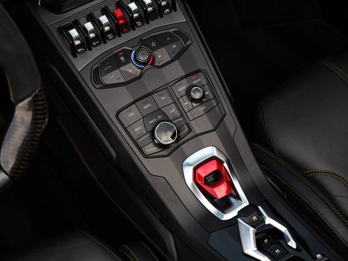 Used 2016 Lamborghini Huracan LP 610-4 AWD/4WD image 41