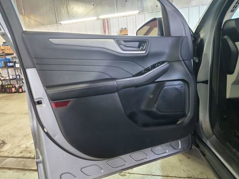 Used 2024 Ford Escape Active w/ Tech Pack #1 AWD/4WD image 17