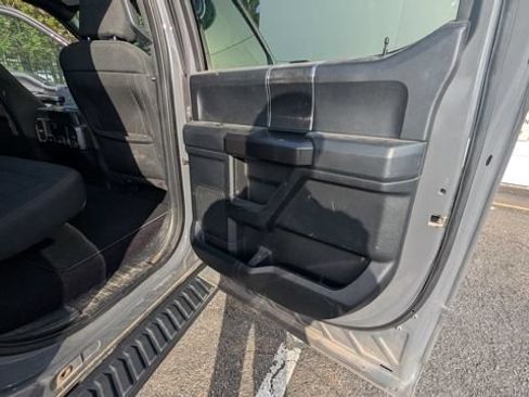Used 2020 Ford F150 XLT w/ Equipment Group 302A Luxury AWD/4WD image 17