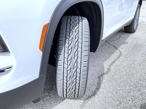 New 2026 Buick Enclave Preferred w/ Power Package image 24