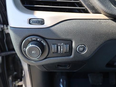 Used 2018 Jeep Cherokee Limited image 54