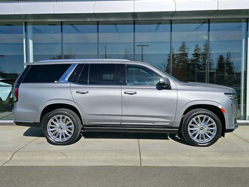 Used 2023 Cadillac Escalade Premium Luxury w/ Performance Package image 6