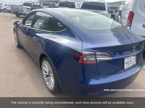 Used 2022 Tesla Model 3 image 4
