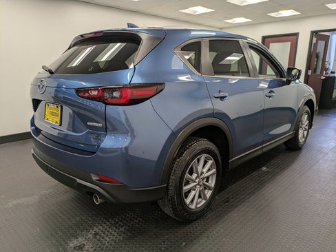Certified 2023 MAZDA CX-5 AWD 2.5 S w/ Select Package image 4