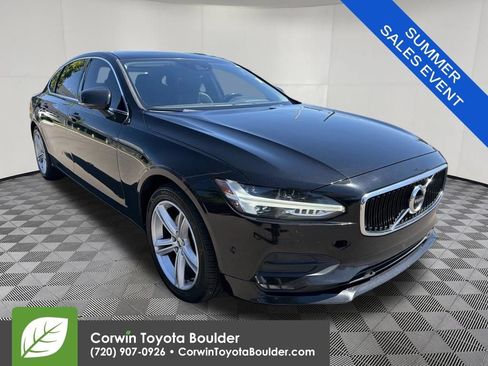 Used 2018 Volvo S90 T5 Momentum w/ Convenience Package FWD image 1