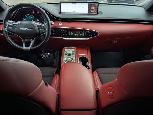 Used 2023 Genesis GV70 2.5T w/ Sport Prestige Package image 18