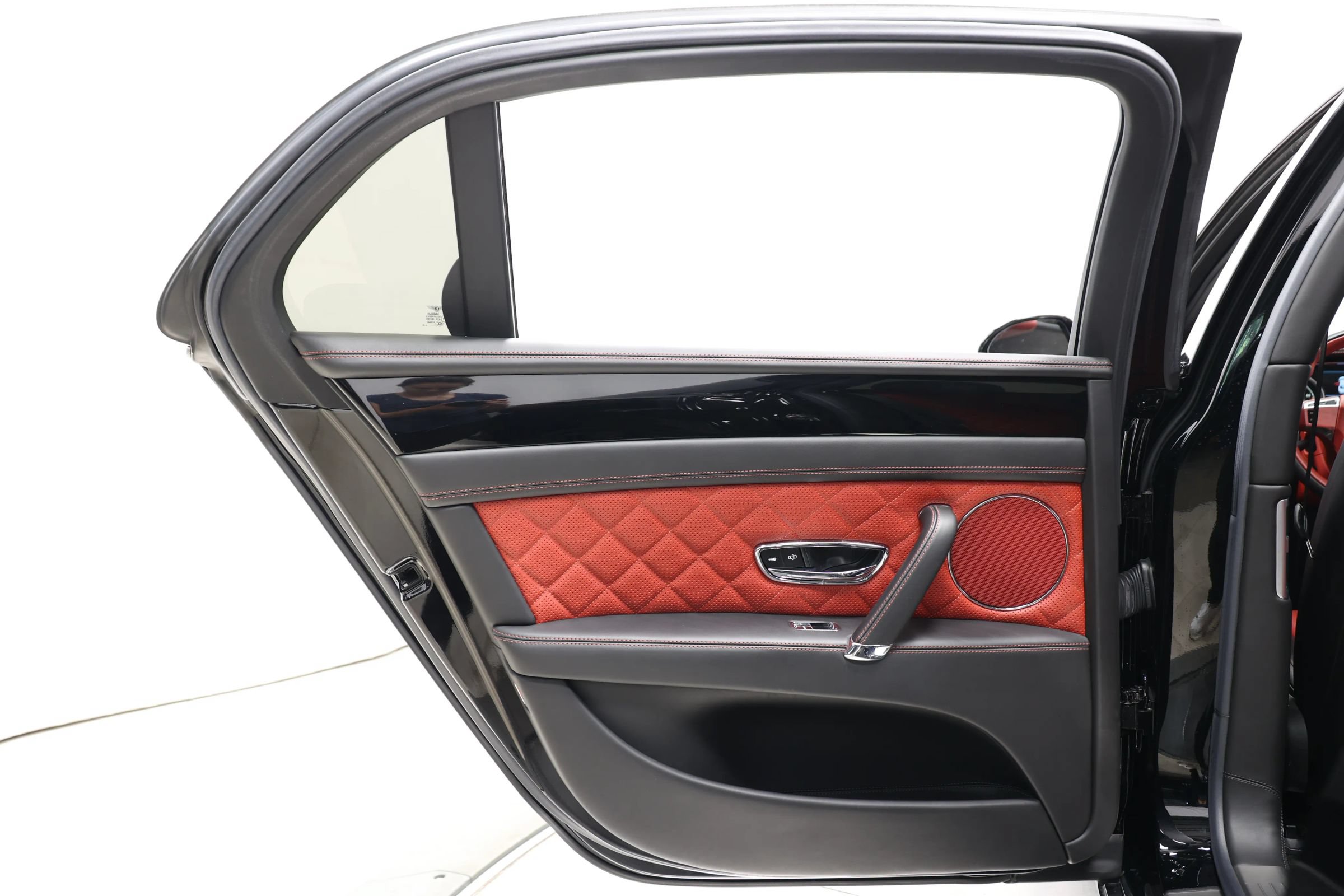Used 2018 Bentley Flying Spur S V8 w/ Black Edition AWD/4WD image 53