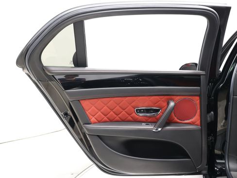 Used 2018 Bentley Flying Spur S V8 w/ Black Edition AWD/4WD image 53