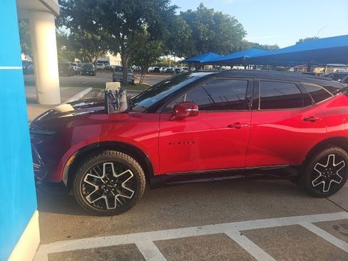 Used 2023 Chevrolet Blazer RS w/ Enhanced Convenience Package FWD image 1