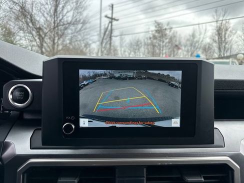 Certified 2025 Toyota 4Runner SR5 AWD/4WD image 41