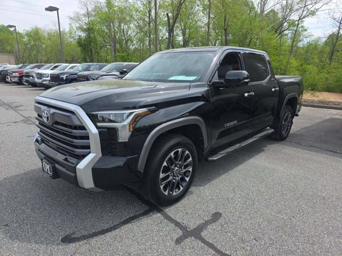 Used 2024 Toyota Tundra Limited AWD/4WD image 2