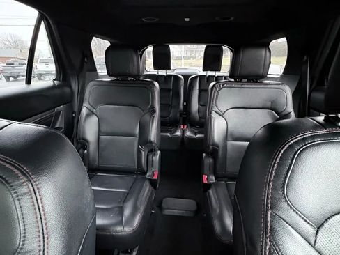Used 2019 Ford Explorer Sport w/ Equipment Group 401A AWD/4WD image 30
