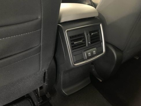 Used 2023 Subaru Forester Premium image 43