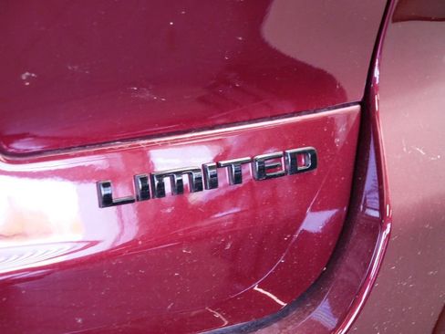 Certified 2025 Jeep Grand Cherokee L Limited w/ Luxury Tech Group II image 14