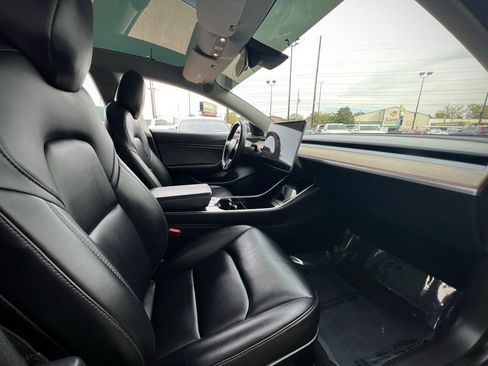 Used 2018 Tesla Model 3 Long Range image 24