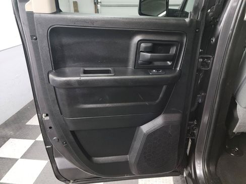 Used 2018 RAM 1500 Express w/ Express Value Package AWD/4WD image 22