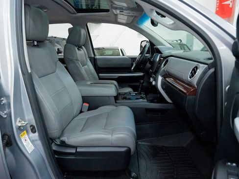 Used 2016 Toyota Tundra Limited w/ Limited Premium Package AWD/4WD image 39