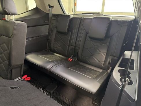 Used 2024 Volkswagen Atlas SE image 28