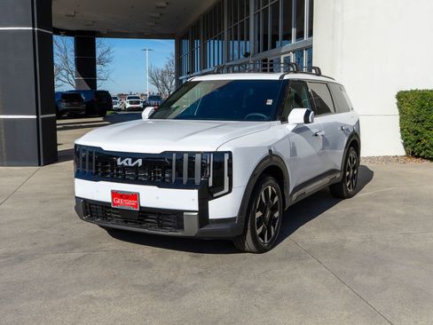 New 2027 Kia Telluride S image 3