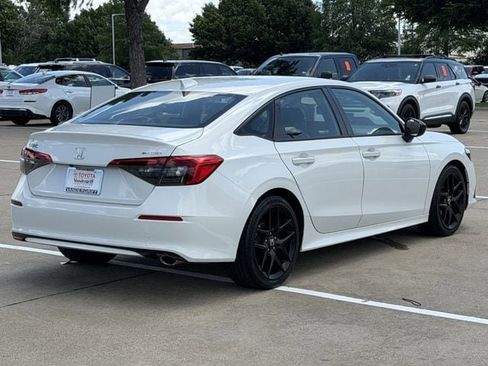 Used 2023 Honda Civic Sport image 4