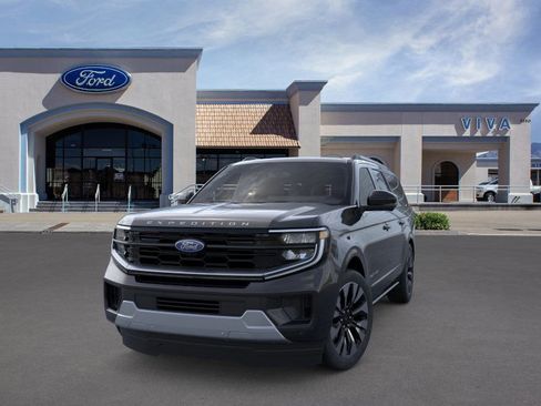 New 2025 Ford Expedition Max Platinum w/ Driver's Package image 2