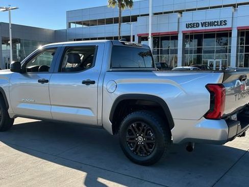 Used 2022 Toyota Tundra SR5 w/ SR5 Premium Package image 22