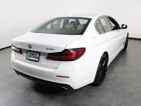 Used 2021 BMW 540i image 14