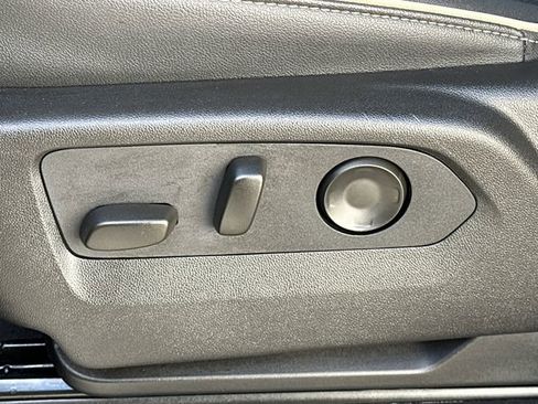 Used 2024 Chevrolet Tahoe Premier image 40