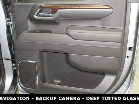 New 2025 GMC Sierra 1500 Elevation image 25