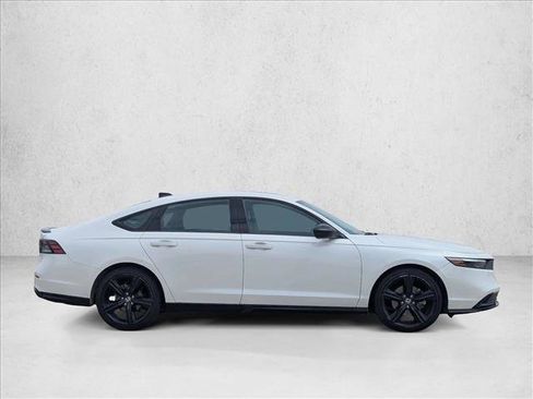 Used 2023 Honda Accord Sport image 4