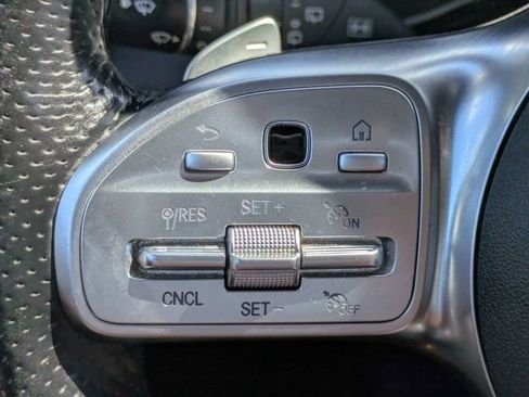 Used 2022 Mercedes-Benz GLC 300 4MATIC w/ AMG Line image 23