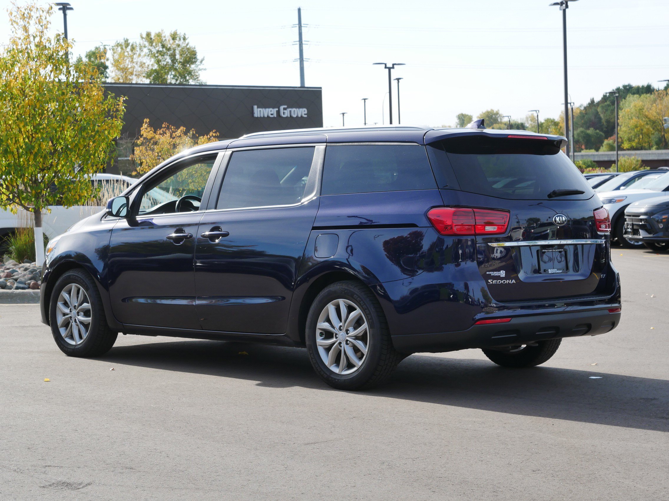 Used 2020 Kia Sedona EX FWD image 8
