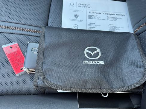 Used 2025 MAZDA CX-50 AWD 2.5 Hybrid w/ Weather Package image 38